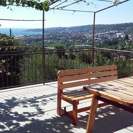 Apartma Med Oljkami Spodnji Portorož Exterior foto