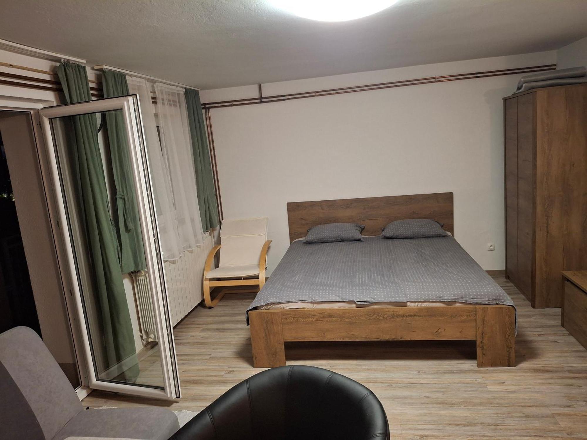 Apartma Med Oljkami Spodnji Portorož Exterior foto